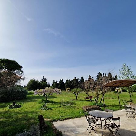 Bed and Breakfast Ancien Mas Du Moulin Эгальер Экстерьер фото