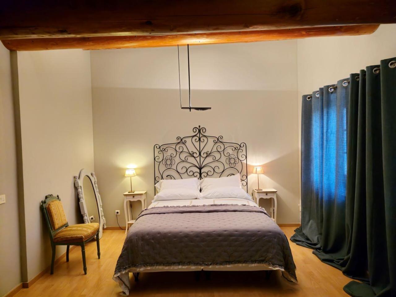 Bed and Breakfast Ancien Mas Du Moulin Эгальер Экстерьер фото